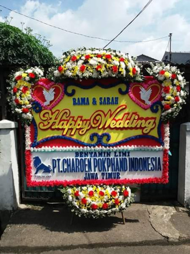 Karangan Bunga Pernikahan  di Kutai Barat